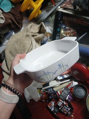 vintage CorningWare Shadow Iris casserole baking dish 7 Inx2in